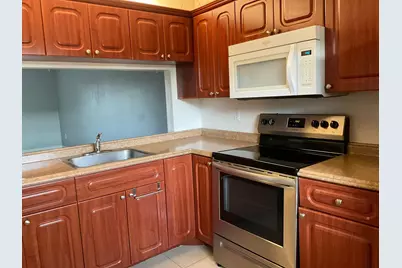 9157 NW 1st Court #203, Pembroke Pines, FL 33024 - Photo 6