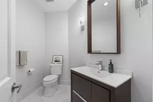 201 NE 4th St, Boca Raton, FL 33432 - Photo 34