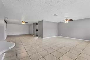306 Riomar Dr, Port Saint Lucie, FL 34952 - Photo 4