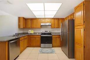 7831 NW 71st Ct, Tamarac, FL 33321 - Photo 8