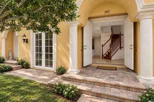 385 NE 69th Cir, Boca Raton, FL 33487 - Photo 2