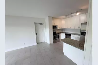 1112 Green Pine Boulevard #F1, West Palm Beach, FL 33409 - Photo 4