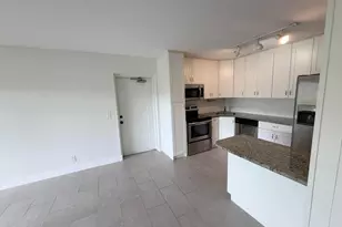 1112 Green Pine Blvd, West Palm Beach, FL 33409 - Photo 4