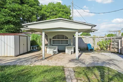 130 Plum Tree Drive, Lake Worth, FL 33462 - Photo 20
