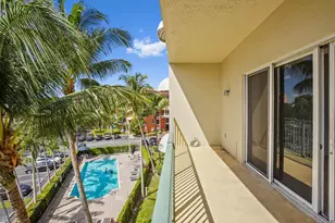 1650 Presidential Way, West Palm Beach, FL 33401 - Photo 18