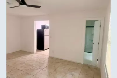 1492 Scottsdale Road N, West Palm Beach, FL 33417 - Photo 4