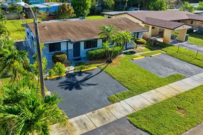 837 NW 41st Street #A-B, Oakland Park, FL 33309 - Photo 2
