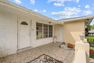 138 Sandpiper Ave, Royal Palm Beach, FL 33411 - Photo 4