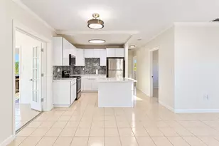 835 Fernwood Dr, West Palm Beach, FL 33405 - Photo 8
