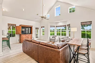807 Carolina Circle SW, Vero Beach, FL 32962 - Photo 18