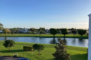 4033 Hythe B, Boca Raton, FL 33434 - Photo 2