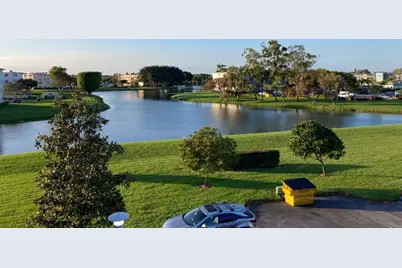 4033 Hythe B #4033, Boca Raton, FL 33434 - Photo 4