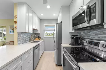 572 High Point Drive #D, Delray Beach, FL 33445 - Photo 10