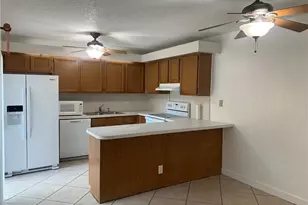 2566 Camelot Ct, Cooper City, FL 33026 - Photo 4