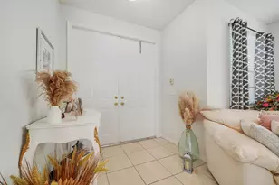9870 Warner Ln, Wellington, FL 33414 - Photo 32