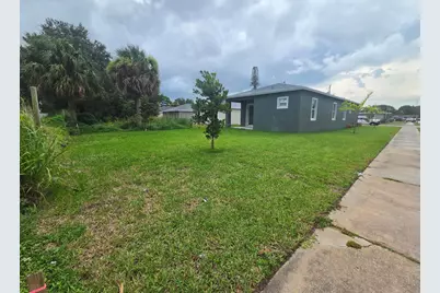 712 N 24th N Street, Fort Pierce, FL 34950 - Photo 14