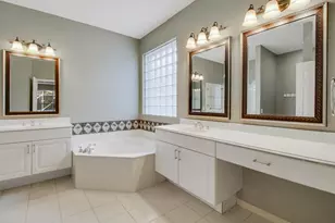 6815 SE Twin Oaks Cir, Stuart, FL 34997 - Photo 24