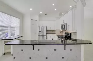 6815 SE Twin Oaks Cir, Stuart, FL 34997 - Photo 18