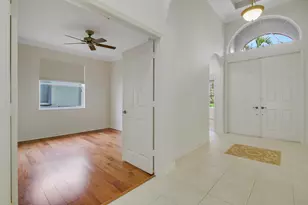 6815 SE Twin Oaks Cir, Stuart, FL 34997 - Photo 4