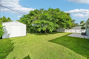 371 Saturn Ave, Tequesta, FL 33469 - Photo 26