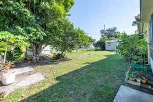 1185 NE 176th St, North Miami Beach, FL 33162 - Photo 24