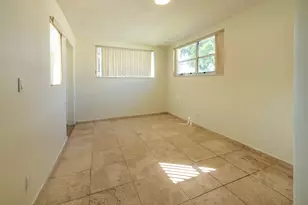 1185 NE 176th St, North Miami Beach, FL 33162 - Photo 18