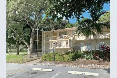 27 Richmond D Crescent, Deerfield Beach, FL 33442 - Photo 2