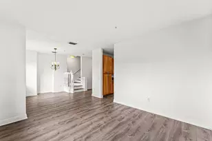 673 NW 38th Cir, Boca Raton, FL 33431 - Photo 8