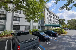 2501 Riverside Dr, Coral Springs, FL 33065 - Photo 12
