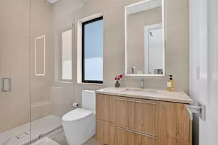 237 NE 11th St, Delray Beach, FL 33444 - Photo 36
