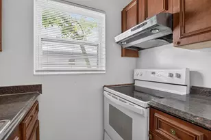 2160 NE 42nd Ct, Lighthouse Point, FL 33064 - Photo 10