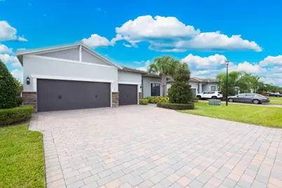 652 SE Boboli Way, Port Saint Lucie, FL 34984 - Photo 4