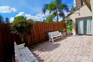 4131 Palm Bay Cir, West Palm Beach, FL 33406 - Photo 30