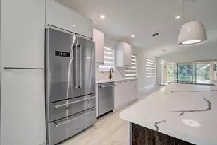 2802 Livingston Ln, West Palm Beach, FL 33411 - Photo 2