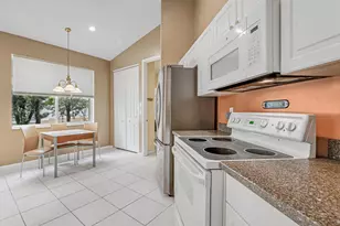 8067 Bellafiore Way, Boynton Beach, FL 33472 - Photo 20