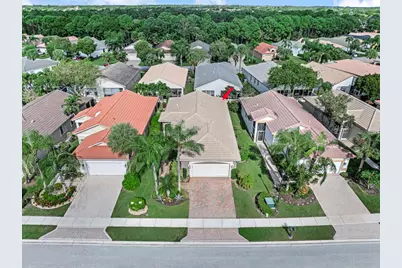 8067 Bellafiore Way, Boynton Beach, FL 33472 - Photo 32