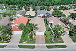 8067 Bellafiore Way, Boynton Beach, FL 33472 - Photo 32