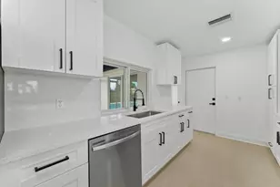 1660 40th St, West Palm Beach, FL 33407 - Photo 10