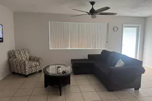 1431 NW 79th Way, Pembroke Pines, FL 33024 - Photo 4