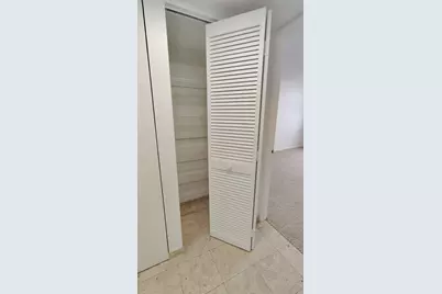 210 174th Street #808, Sunny Isles Beach, FL 33160 - Photo 12