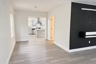 925 NW 121st St, North Miami, FL 33168 - Photo 4
