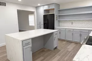 925 NW 121st St, North Miami, FL 33168 - Photo 6