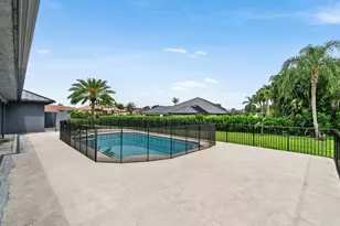 1050 Fairdale Way, Wellington, FL 33414 - Photo 40