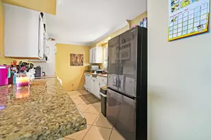 710 NE 7th St, Boynton Beach, FL 33435 - Photo 4