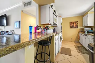 710 NE 7th St, Boynton Beach, FL 33435 - Photo 1