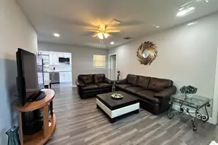 520 Hampton Rd, West Palm Beach, FL 33405 - Photo 4