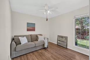 4 Fawlkland Cir, Boynton Beach, FL 33426 - Photo 12