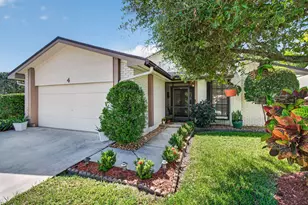 4 Fawlkland Cir, Boynton Beach, FL 33426 - Photo 1