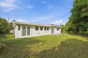 110 NE 152nd St, Miami, FL 33162 - Photo 24