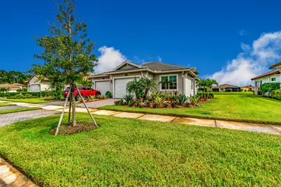27099 SW Viterbo Way, Port Saint Lucie, FL 34986 - Photo 2